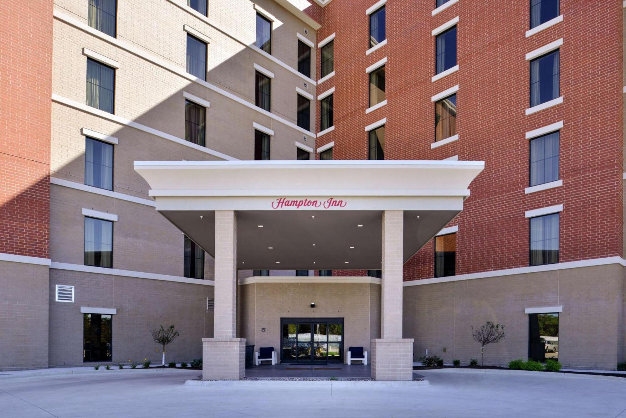 Hampton Inn Cedar Falls Downtown, Ia Exterior photo